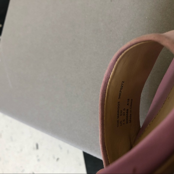 Katy Perry Margot Strappy Purple Sandals (run big) - Picture 16 of 16